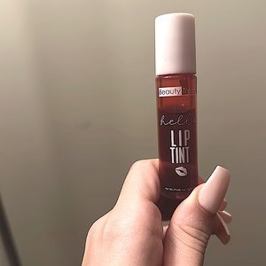 The brand is Beauty Treats. It’s such a great product and it works perfectly.